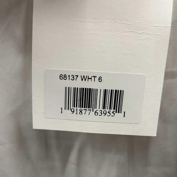 Mac Duggal 68137 NWT FEATHER SHOULDER V-NECK COLUMN GOWN - Picture 8 of 8